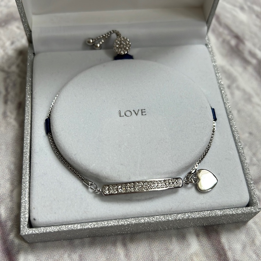 Swarovski brilliance crystals silver bracelet with love heart adjustable